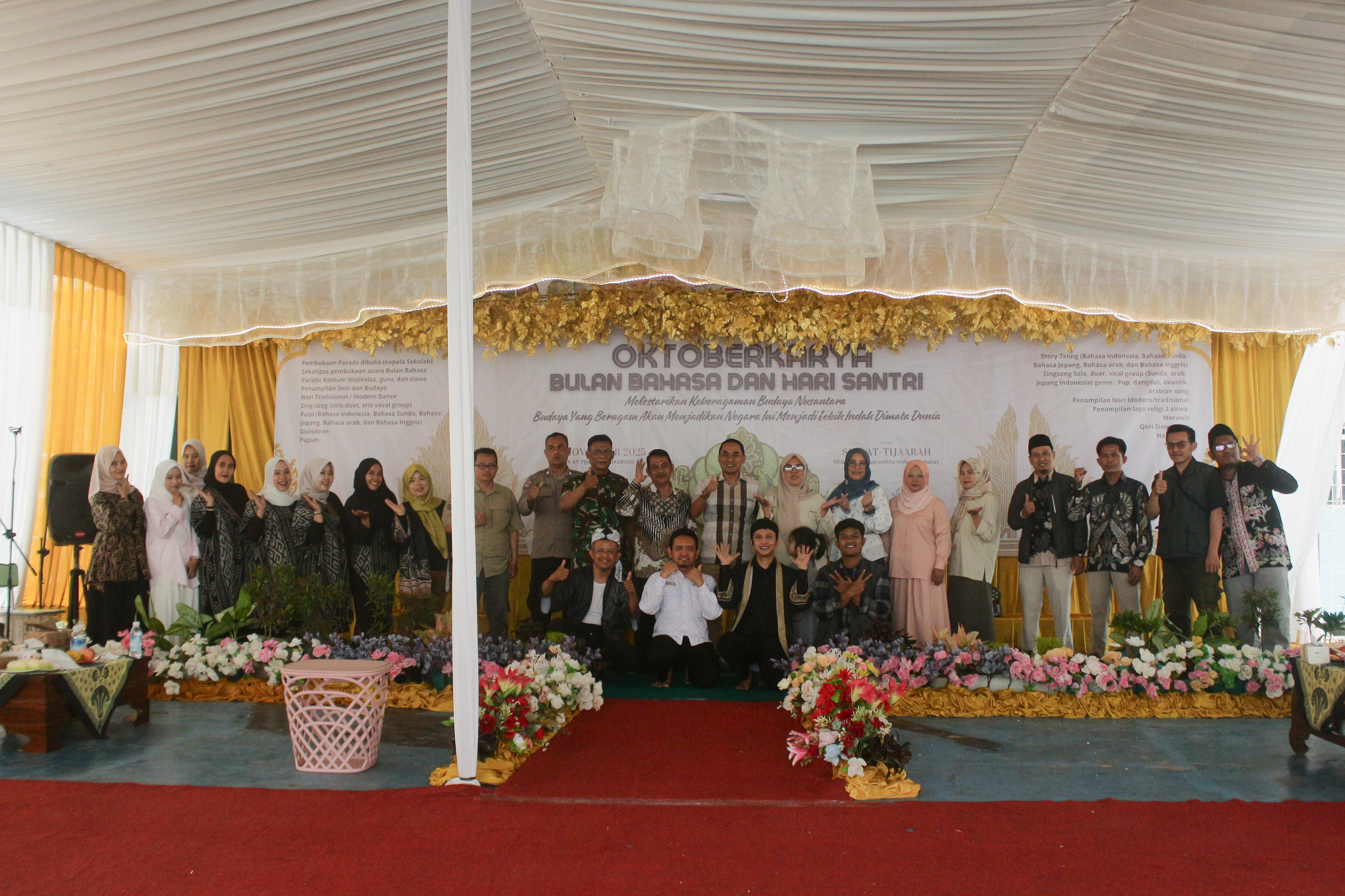 SMA AT-TIJAARAH Gelar Kegiatan Bulan Bahasa 2025 dengan Beragam Kreasi Siswa SMA AT-TIJAARAH Gelar Kegiatan Bulan Bahasa 2025 dengan Beragam Kreasi Siswa