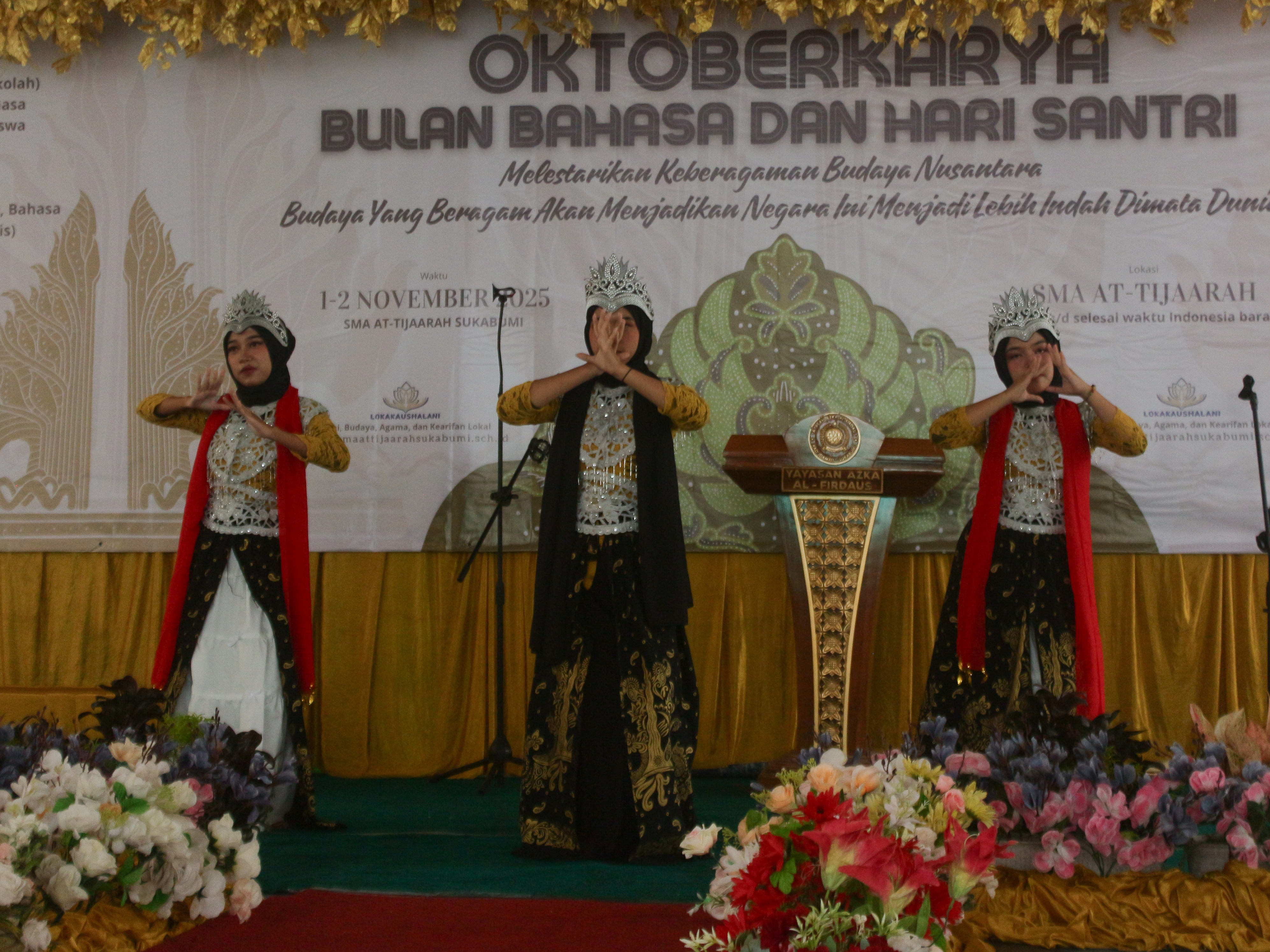 SMA AT-TIJAARAH Gelar Kegiatan Bulan Bahasa 2025 dengan Beragam Kreasi Siswa SMA AT-TIJAARAH Gelar Kegiatan Bulan Bahasa 2025 dengan Beragam Kreasi Siswa